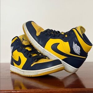 Nike Air Jordan 1 Mid - Navy and Yellow